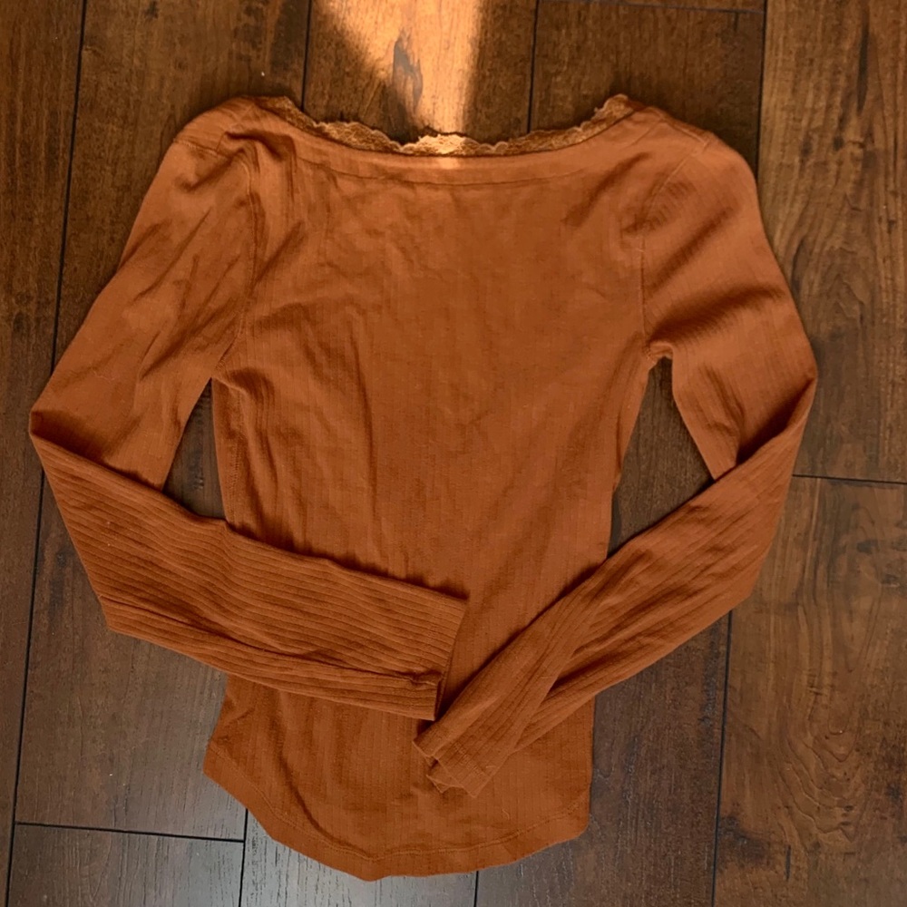 Free people✨new long sleeve top